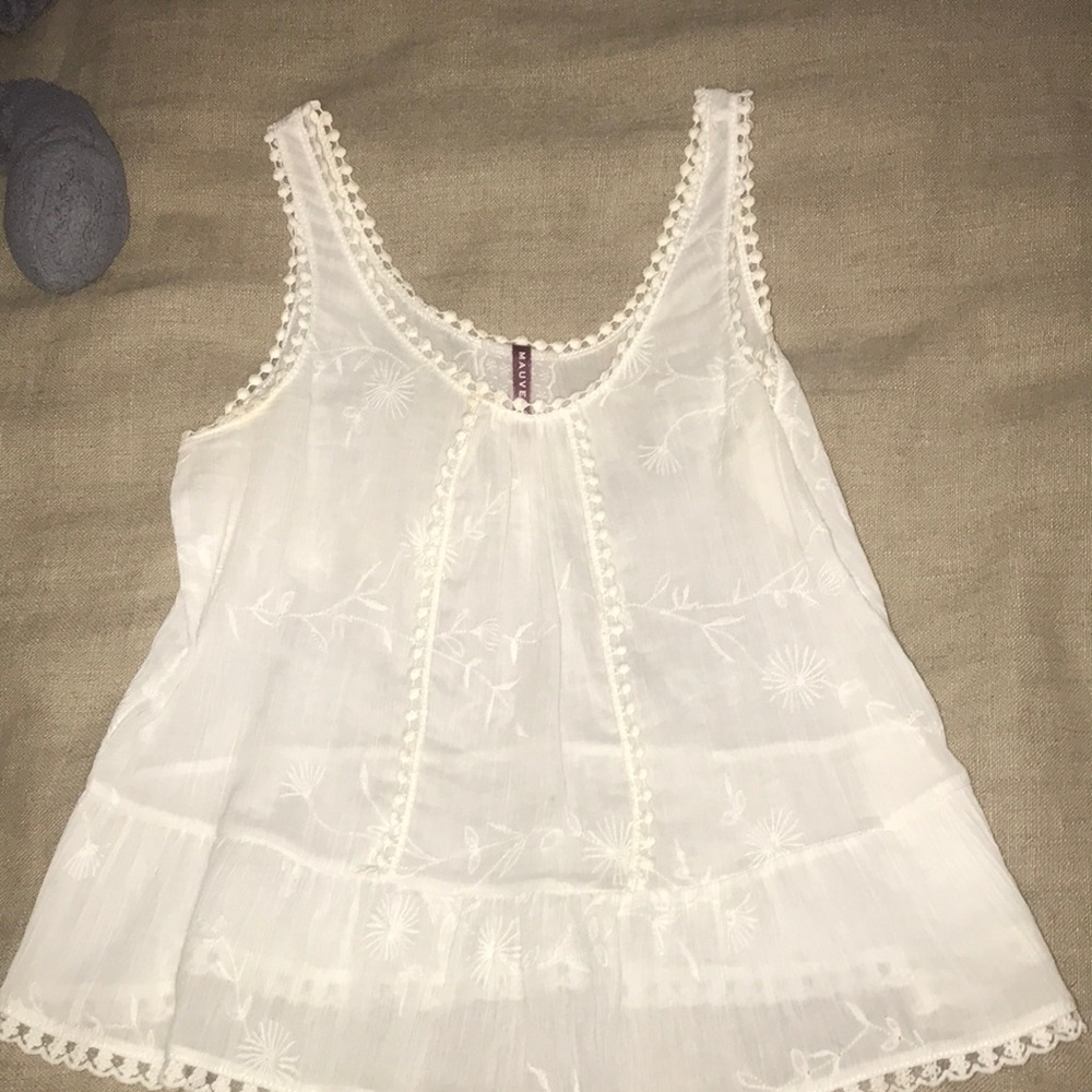 white lace tank